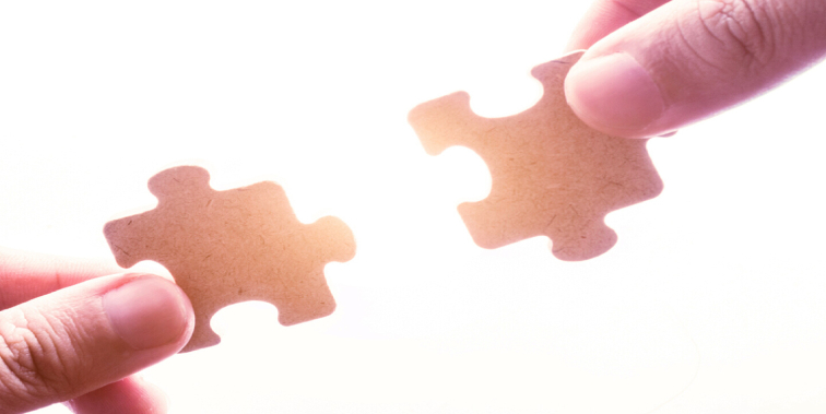 非常差異品牌定位：左手品牌，右手堅持！