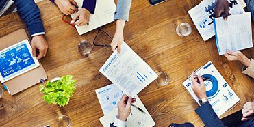 公司品牌戰(zhàn)略咨詢(xún)?yōu)槭裁粗匾? />
                                        </div>
                                        <div   id=